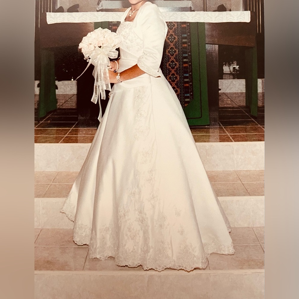 Bridal Gown, strapless  with bolero